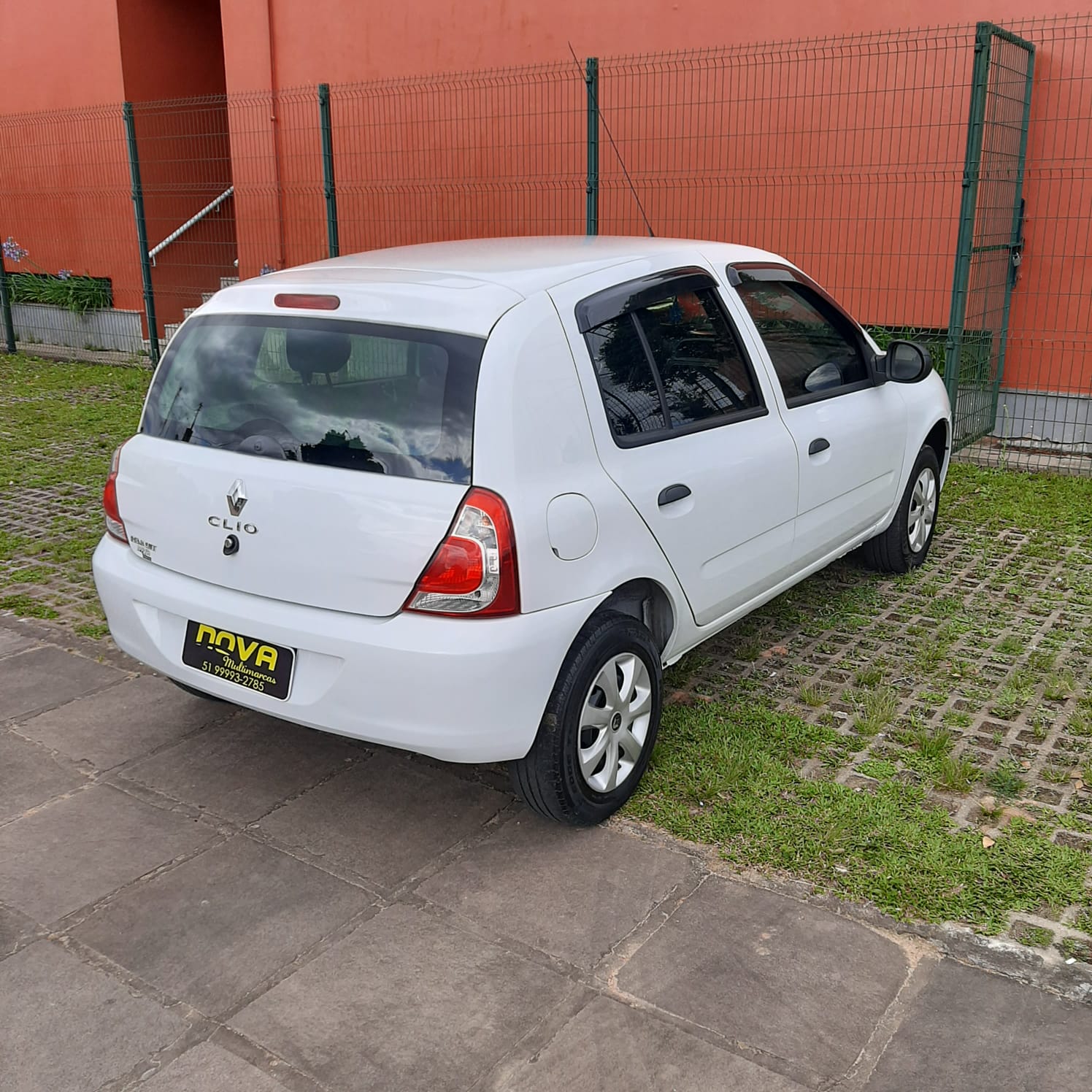 Renault Clio Authentique Renault Clio Authentique