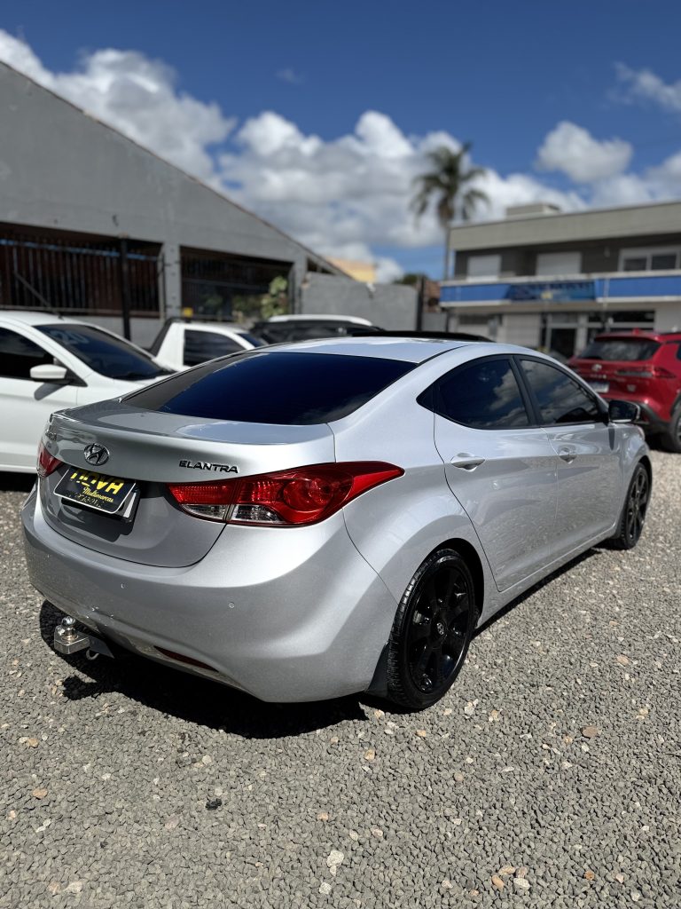 Hyundai Elantra GLS