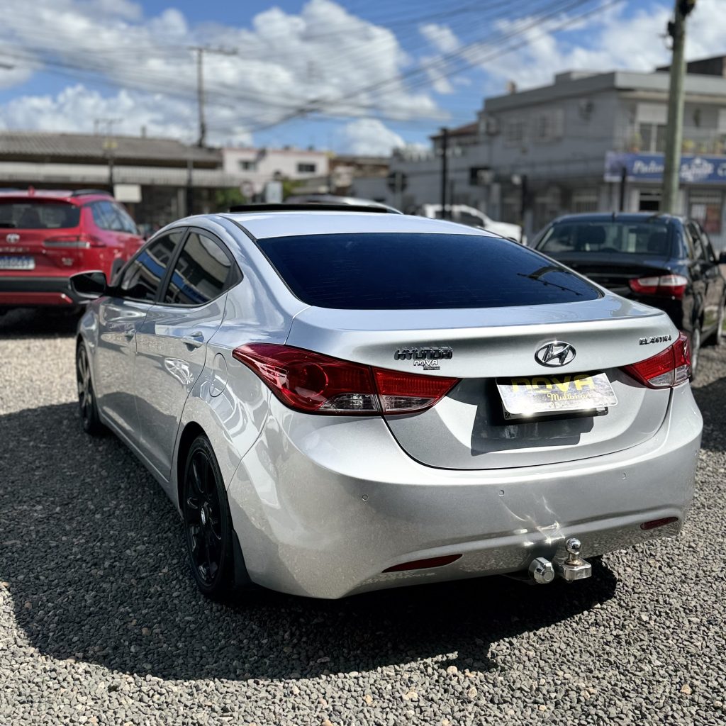 Hyundai Elantra GLS