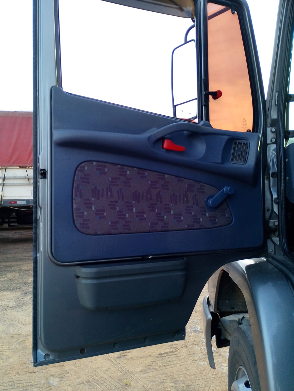 Mercedes-Benz L1620 Classic