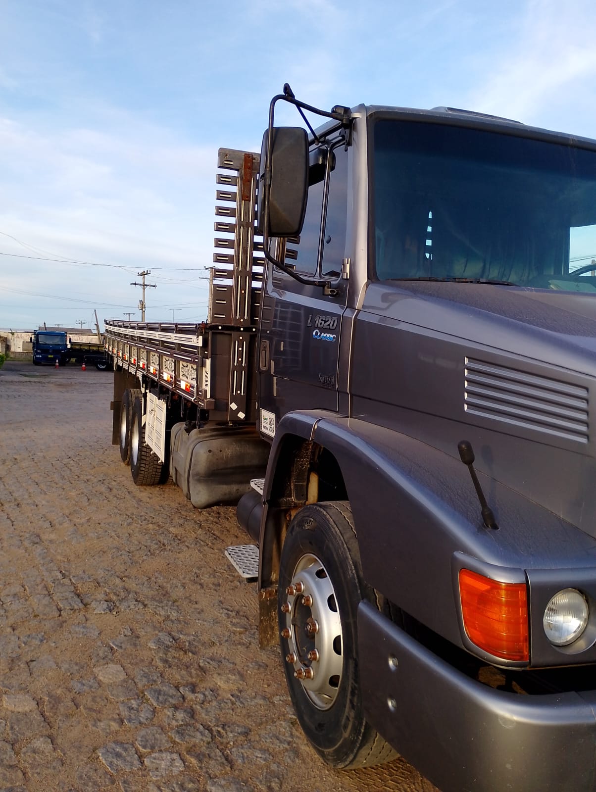 Mercedes-Benz L1620 Classic