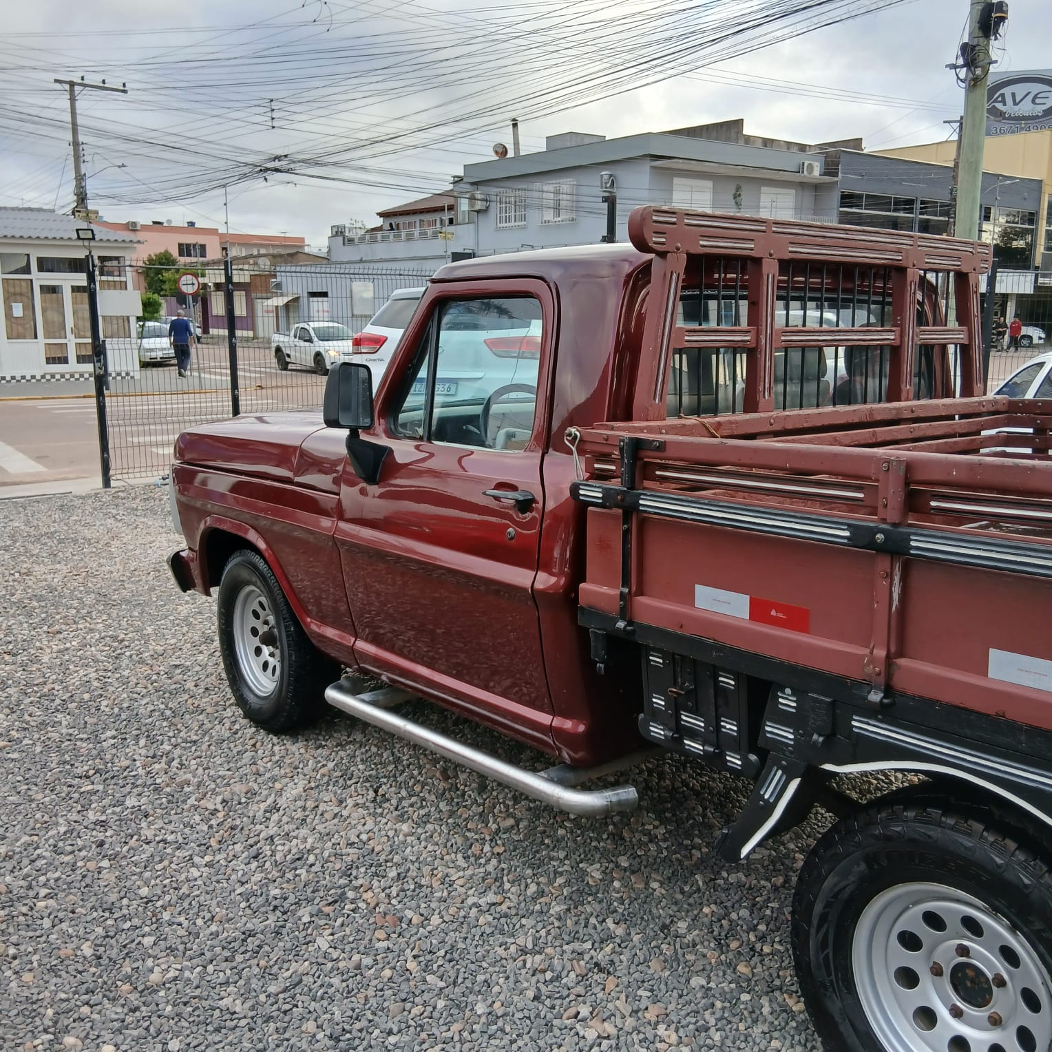 Ford F-1000 SS