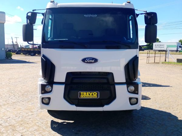 Ford Cargo 2429