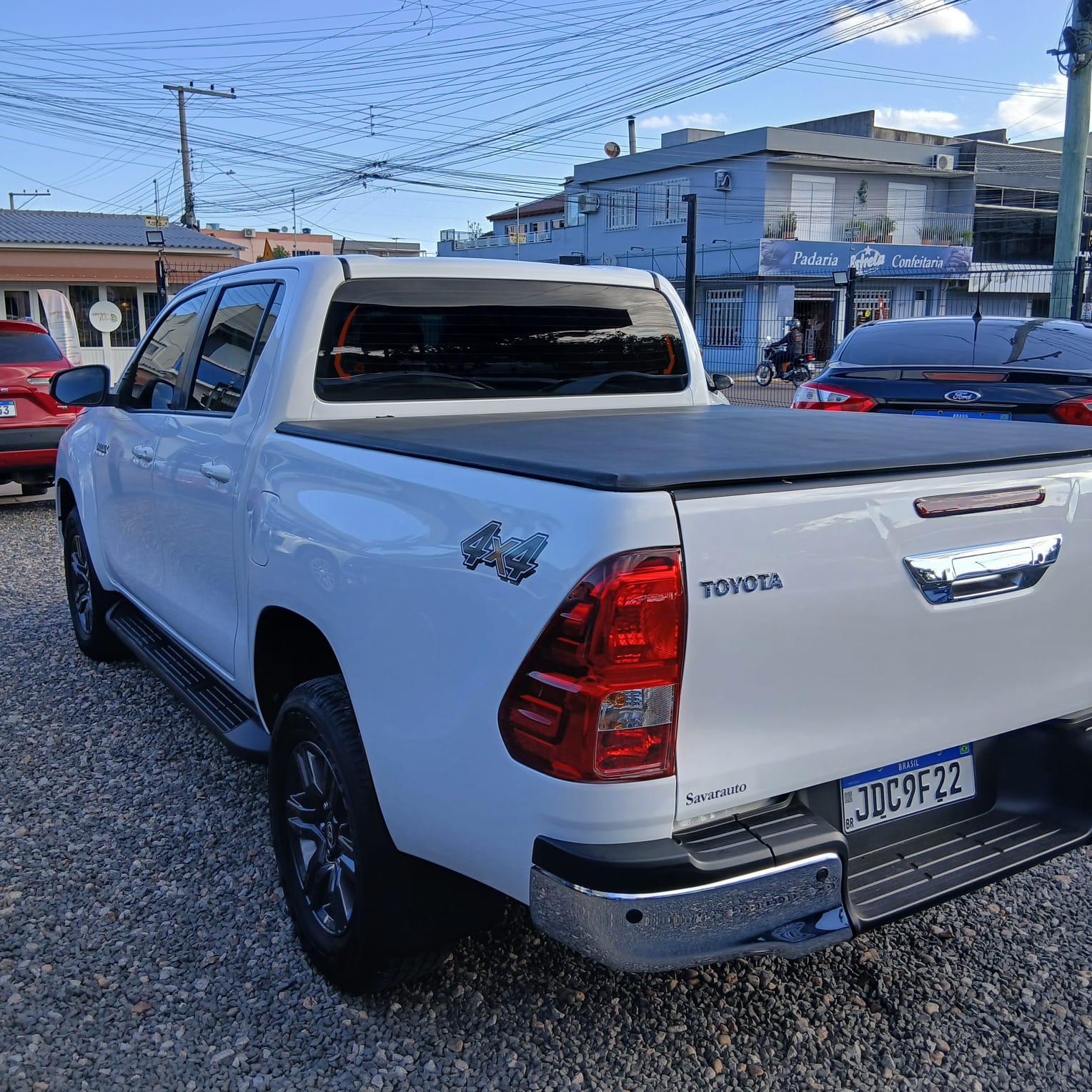 Toyota Hilux SR