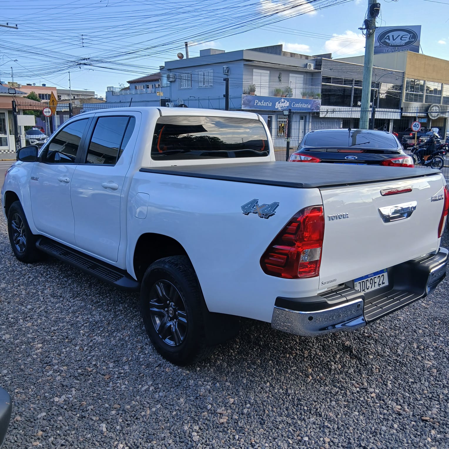 Toyota Hilux SR